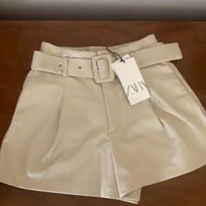Zara faux leather shorts with belt, XS